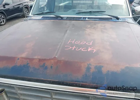 1985 Ford F150 из США, поврежденный, VIN 1FTEF14H7FNA51937